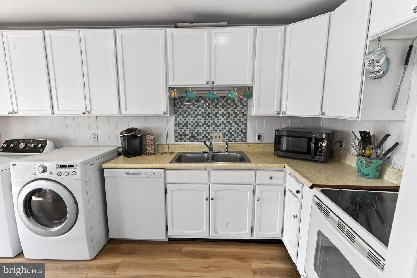 386 Ocean Parkway photo 20