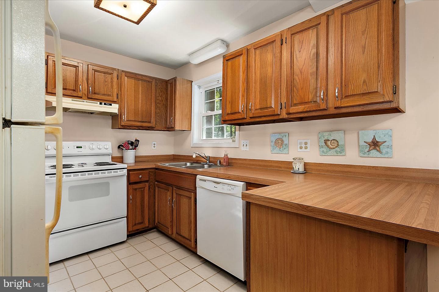 12 Sailors Way photo 11