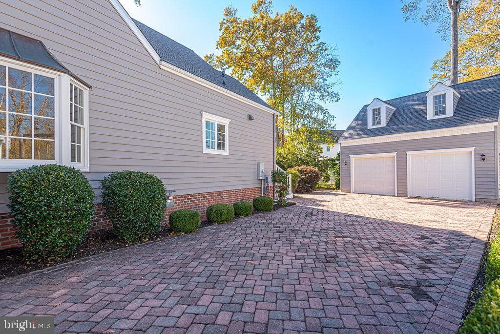1407 N Chase Street photo 81