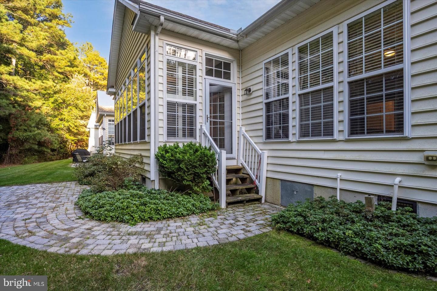 20 Chatham Court photo 4
