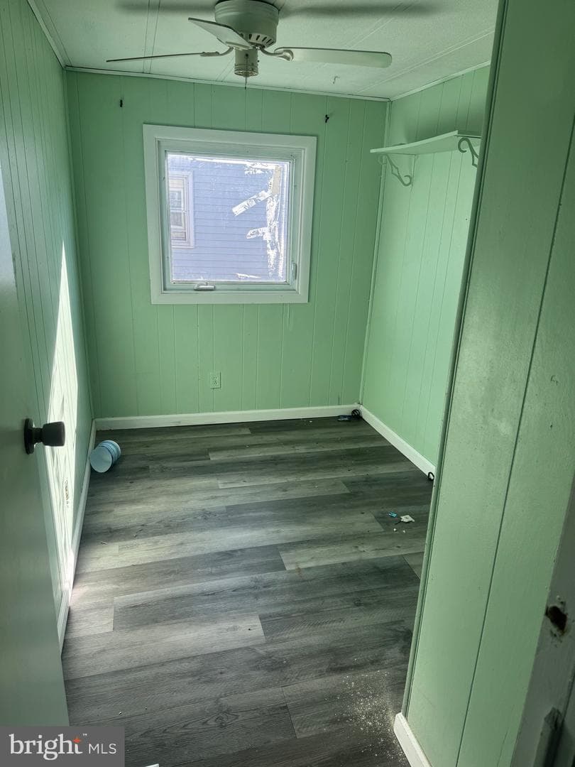 13318 Colonial Road photo 7