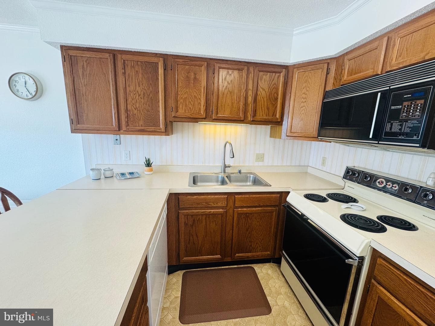 16 70th Street #302 photo 9