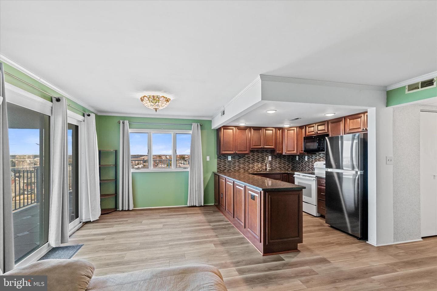 8 89th Street #402 photo 30