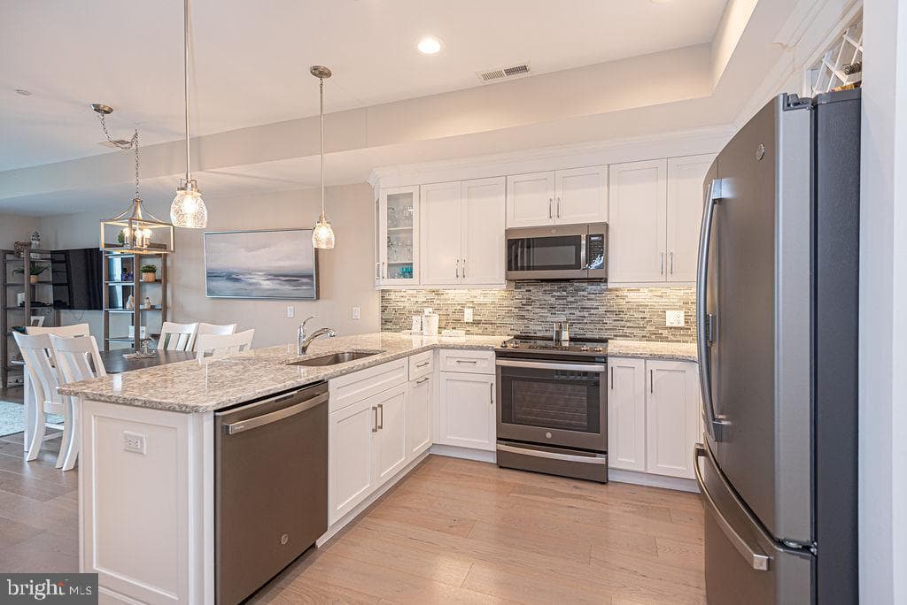 220 25th Street #d photo 24