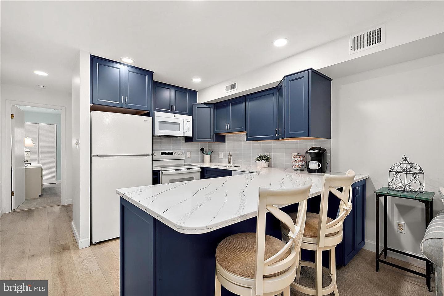 104 56th St # 206 photo 16