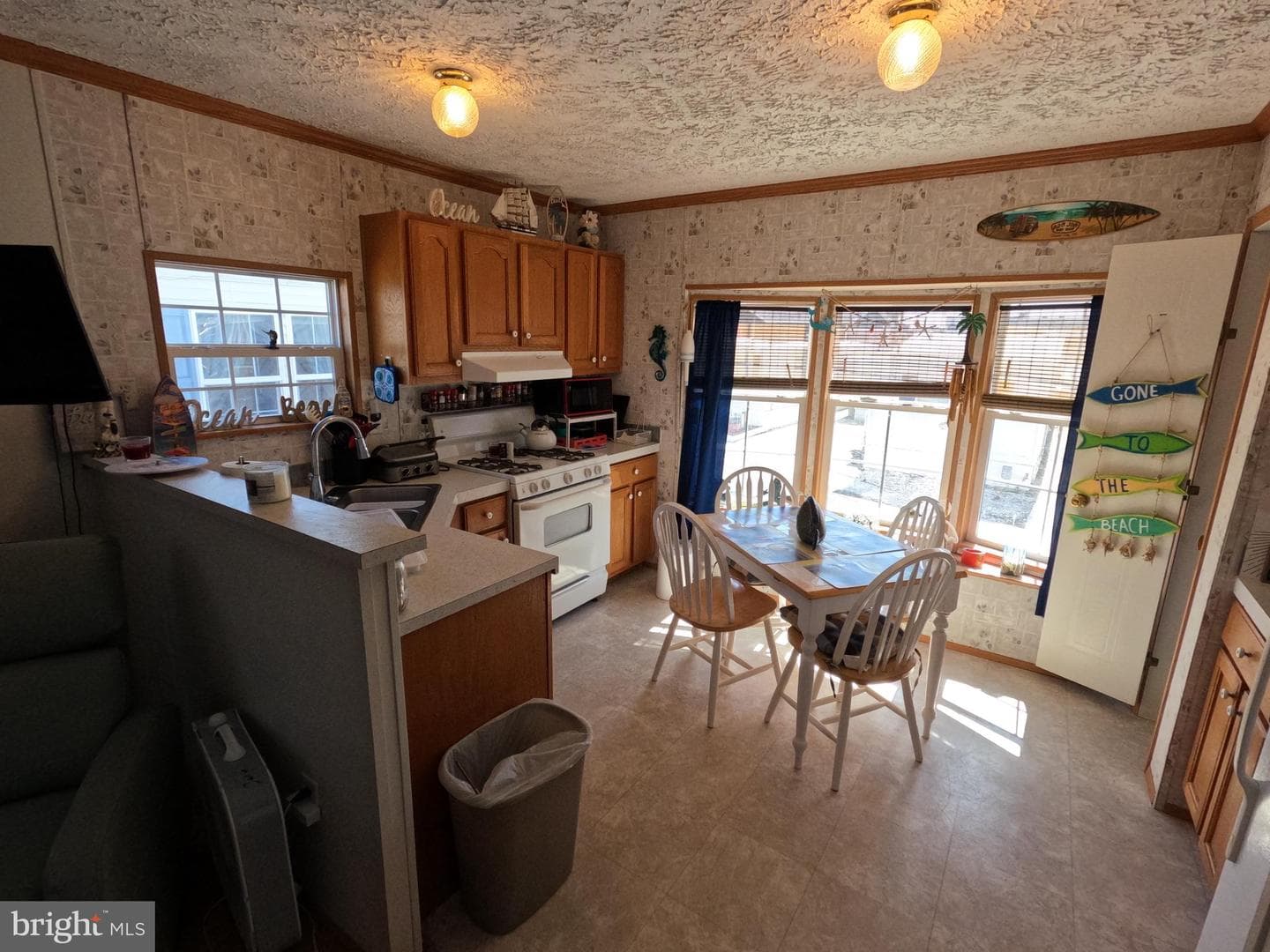 42 Middle Way Ln photo 8