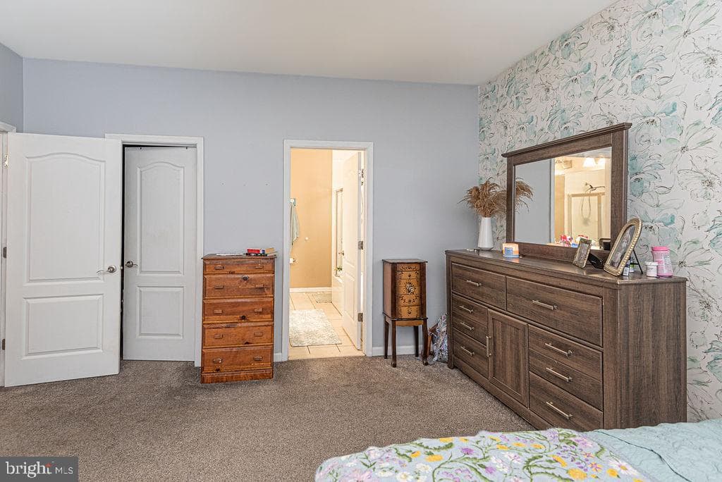207 Enterprise Drive photo 19