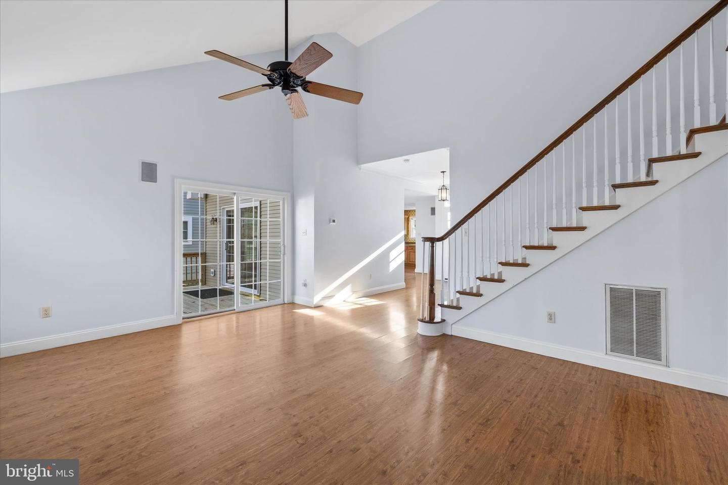 8 Edgewood Drive photo 13