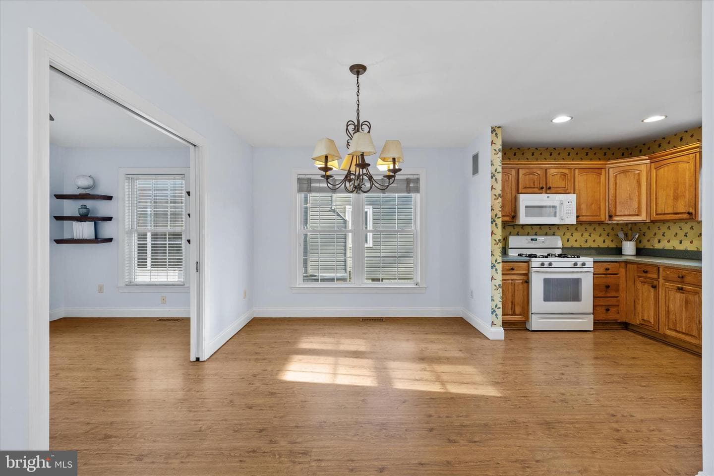 8 Edgewood Drive photo 8