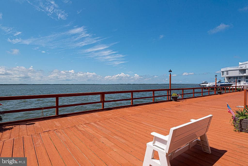 745 Mooring Road #105 photo 7