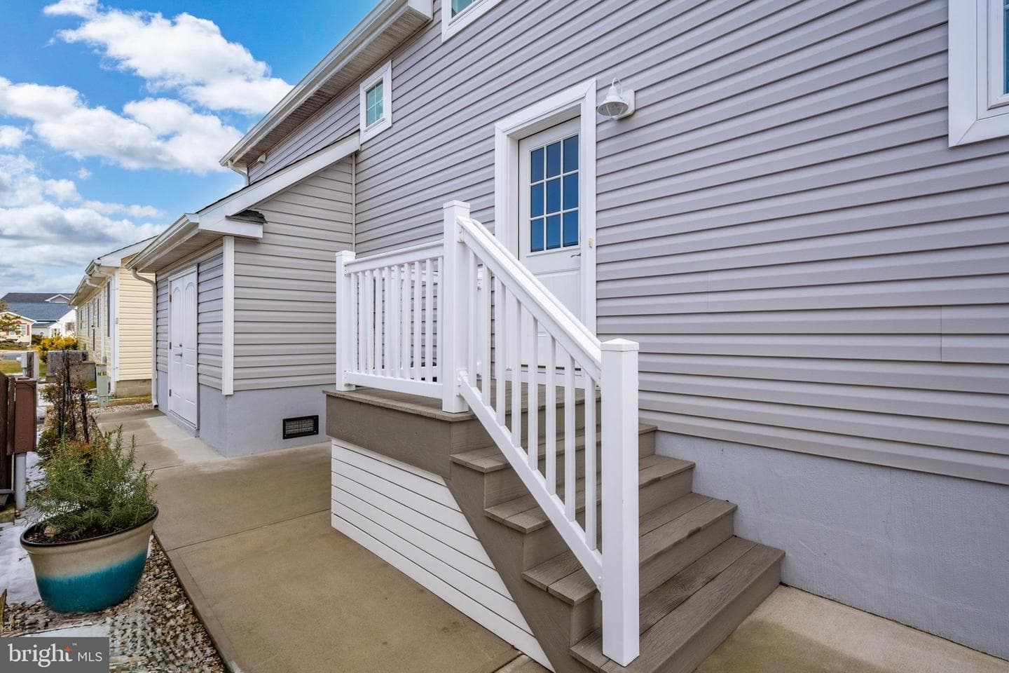 144 Clam Shell Road photo 5