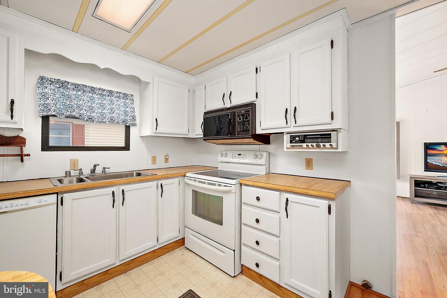 104 Sea Lane photo 20