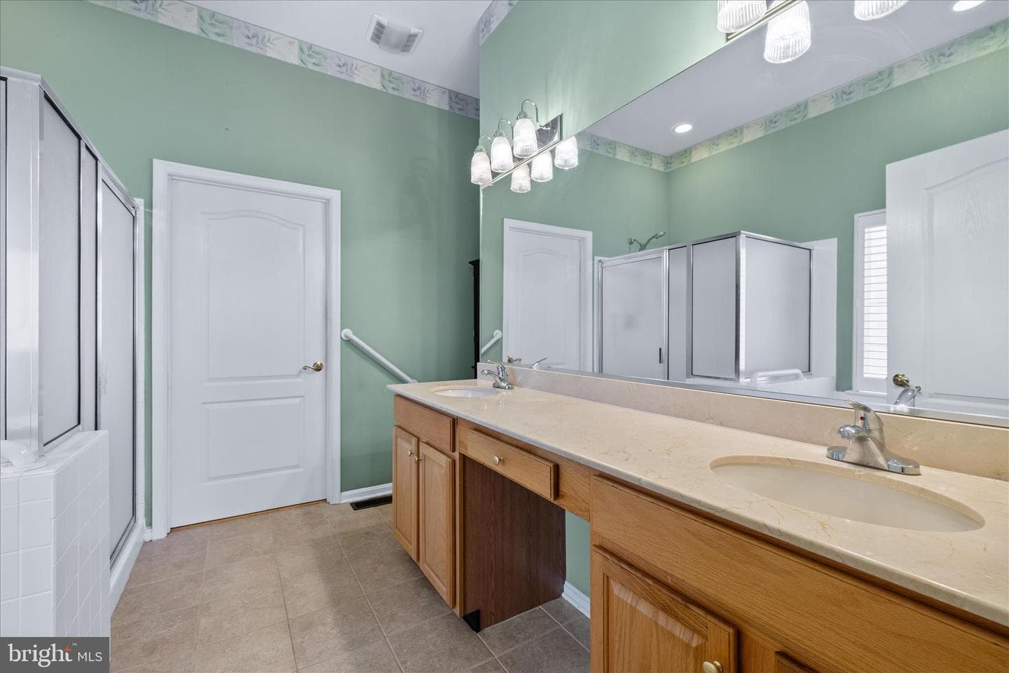 5 Freeport Lane photo 43