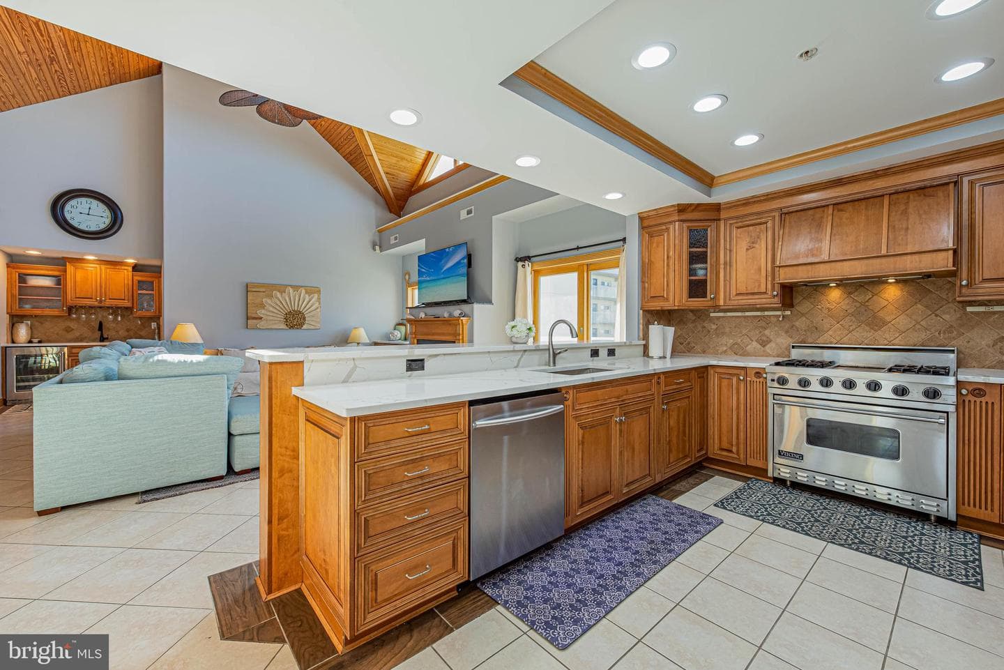 6301 Atlantic Avenue #403 photo 16