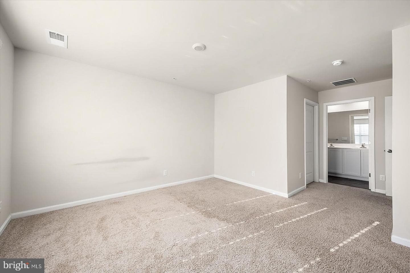 102 Fox Hound Street photo 21