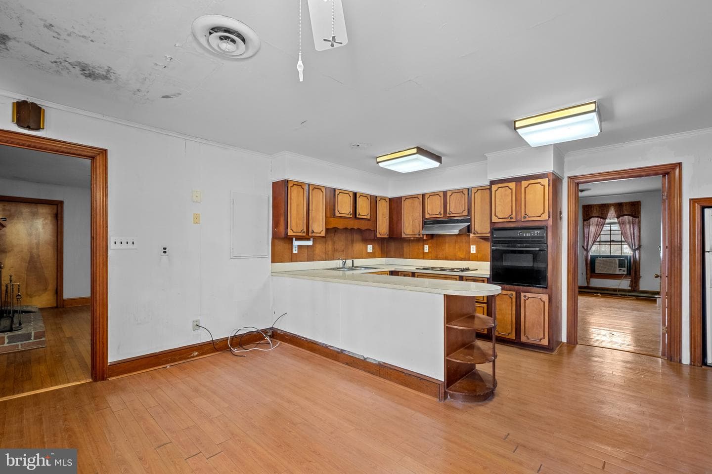1002 Laurel St photo 19
