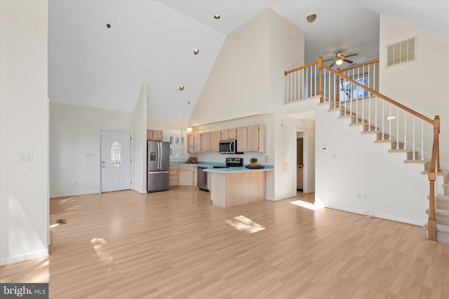 2 Waters Edge Court photo 11