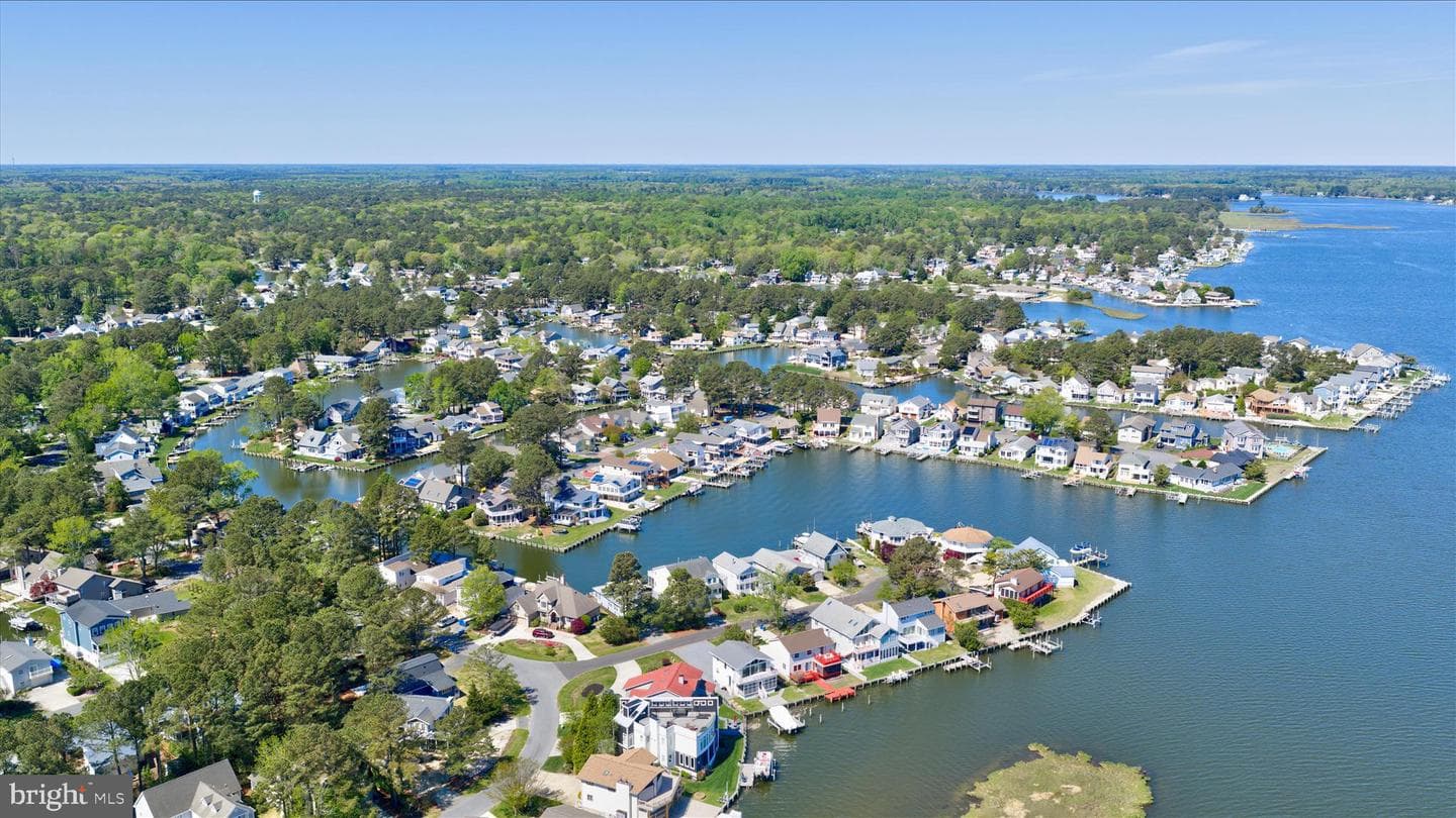 2 Waters Edge Court photo 34