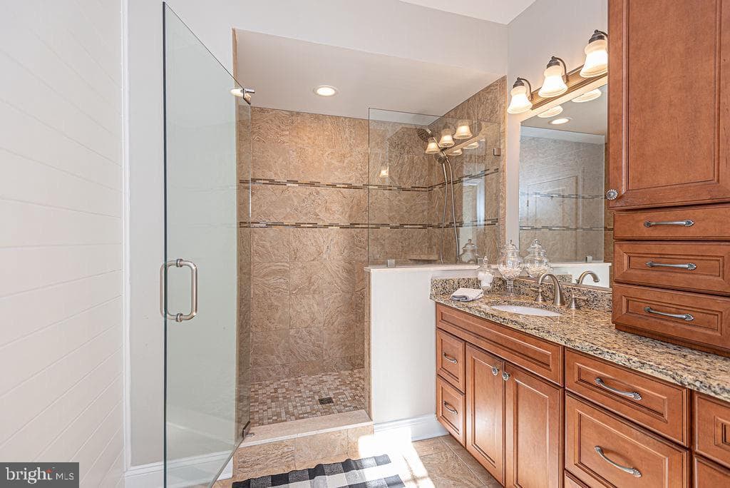 1613 Mercers Way photo 25
