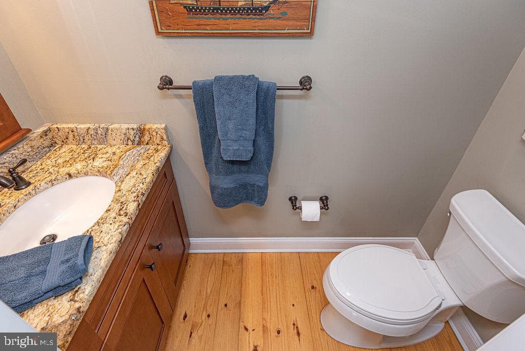 1613 Mercers Way photo 34