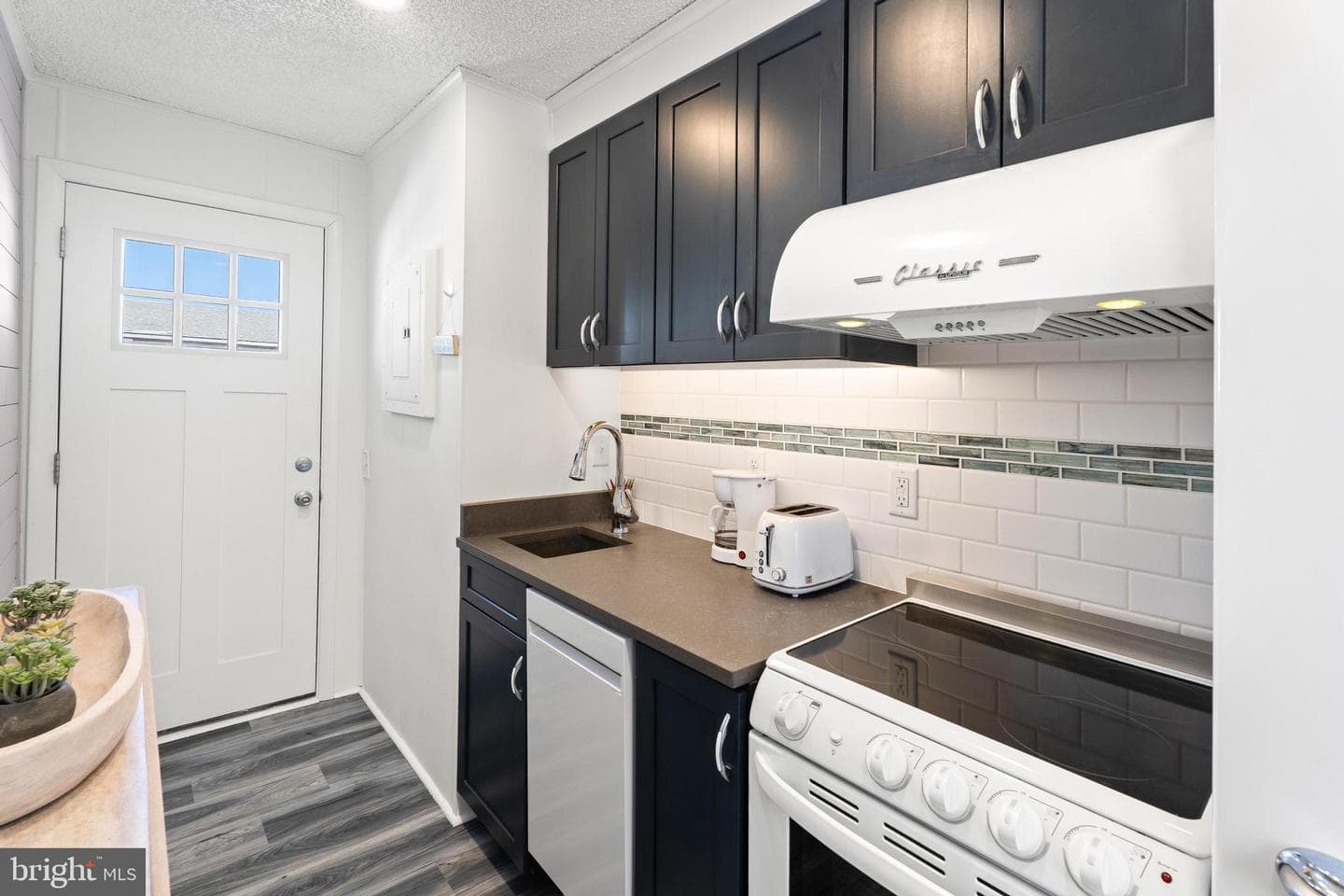 12 72nd Street #205 photo 4