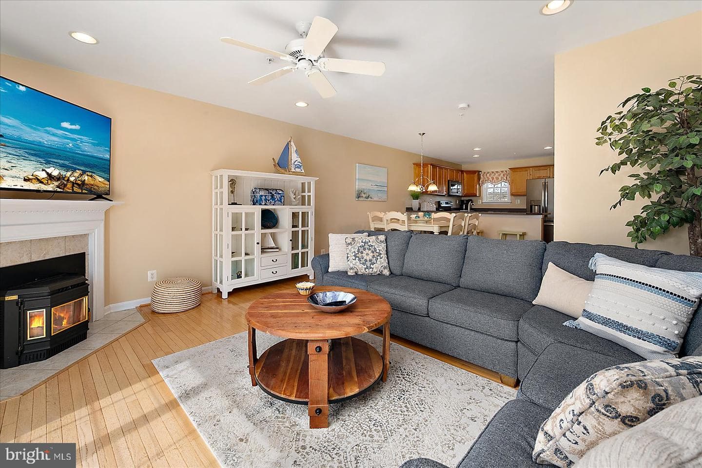 617 Salt Spray Road #d photo 7