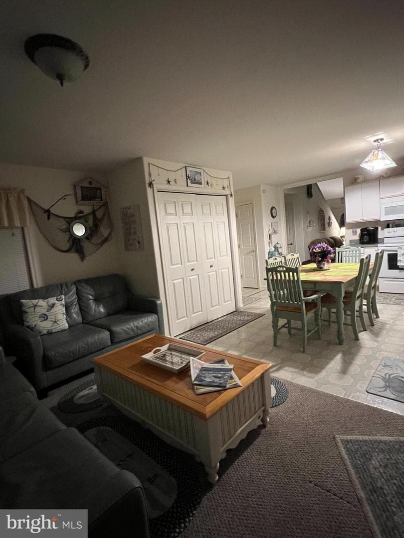 13463 Madison Avenue photo 29