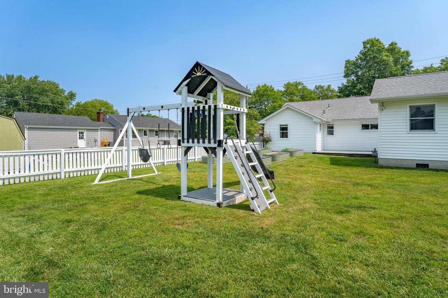 201 Buckingham Road photo 58