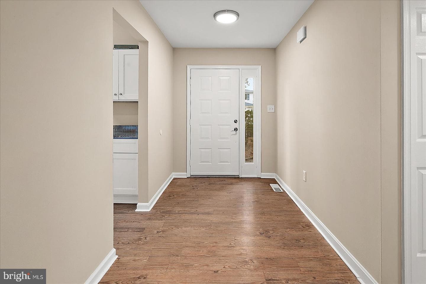 37 Watertown Road photo 7