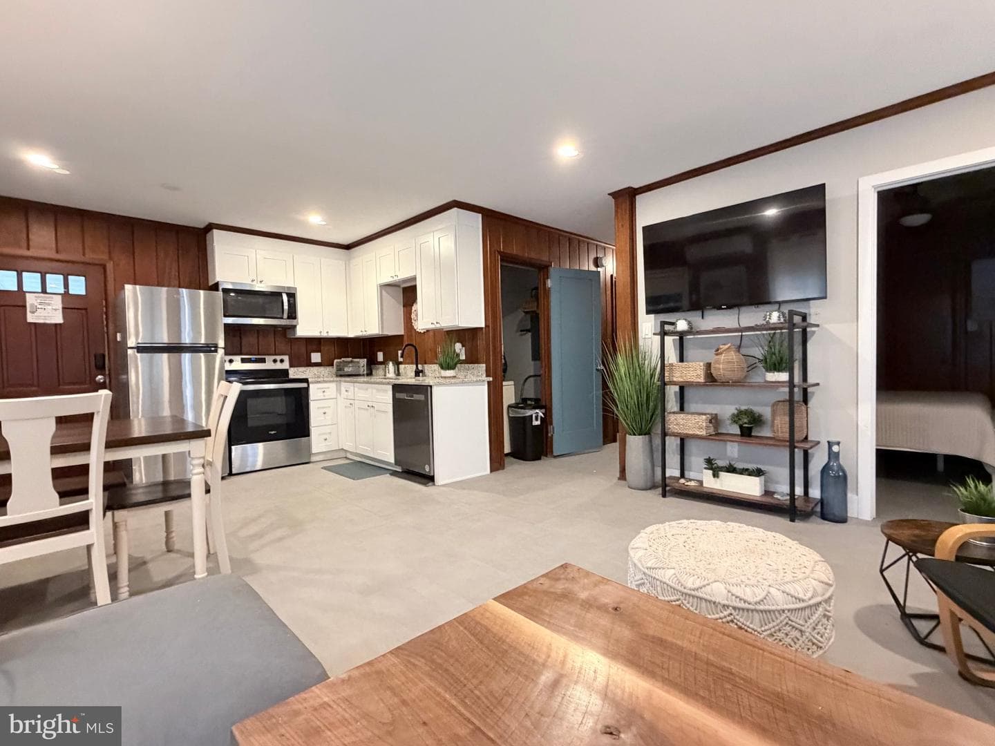 1407 N Saint Louis Avenue #1 photo 17