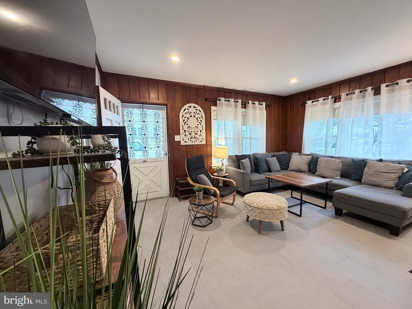 1407 N Saint Louis Avenue #1 photo 4