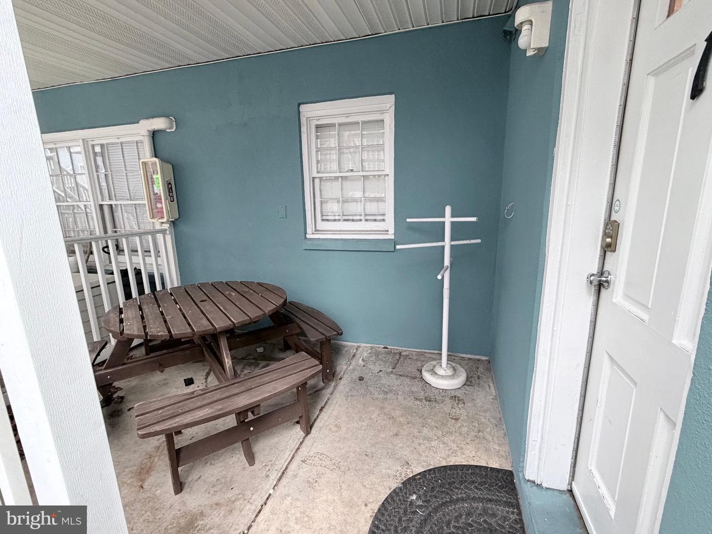 1407 N Saint Louis Avenue #1 photo 56