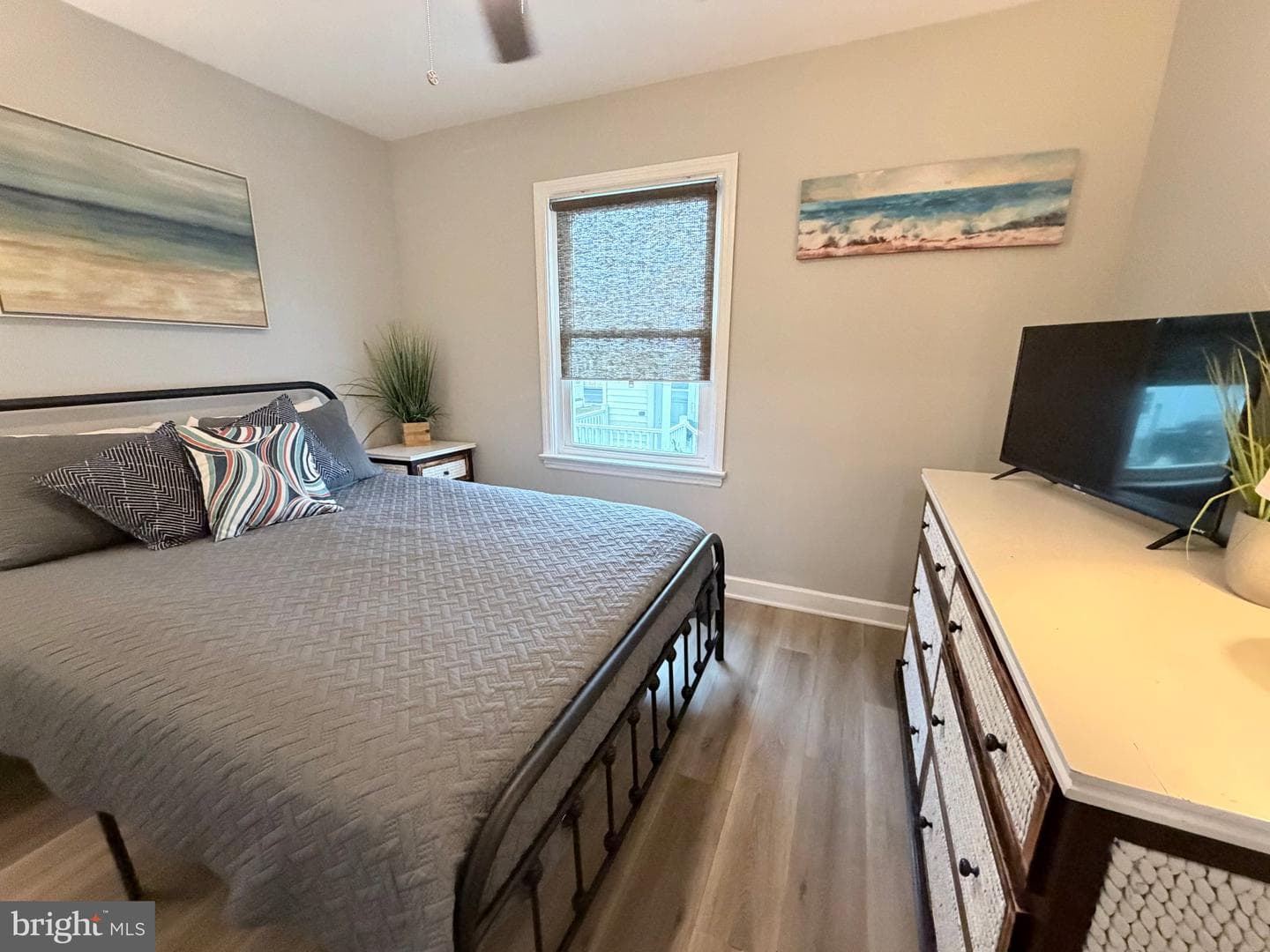1407 N Saint Louis Avenue #5 photo 33