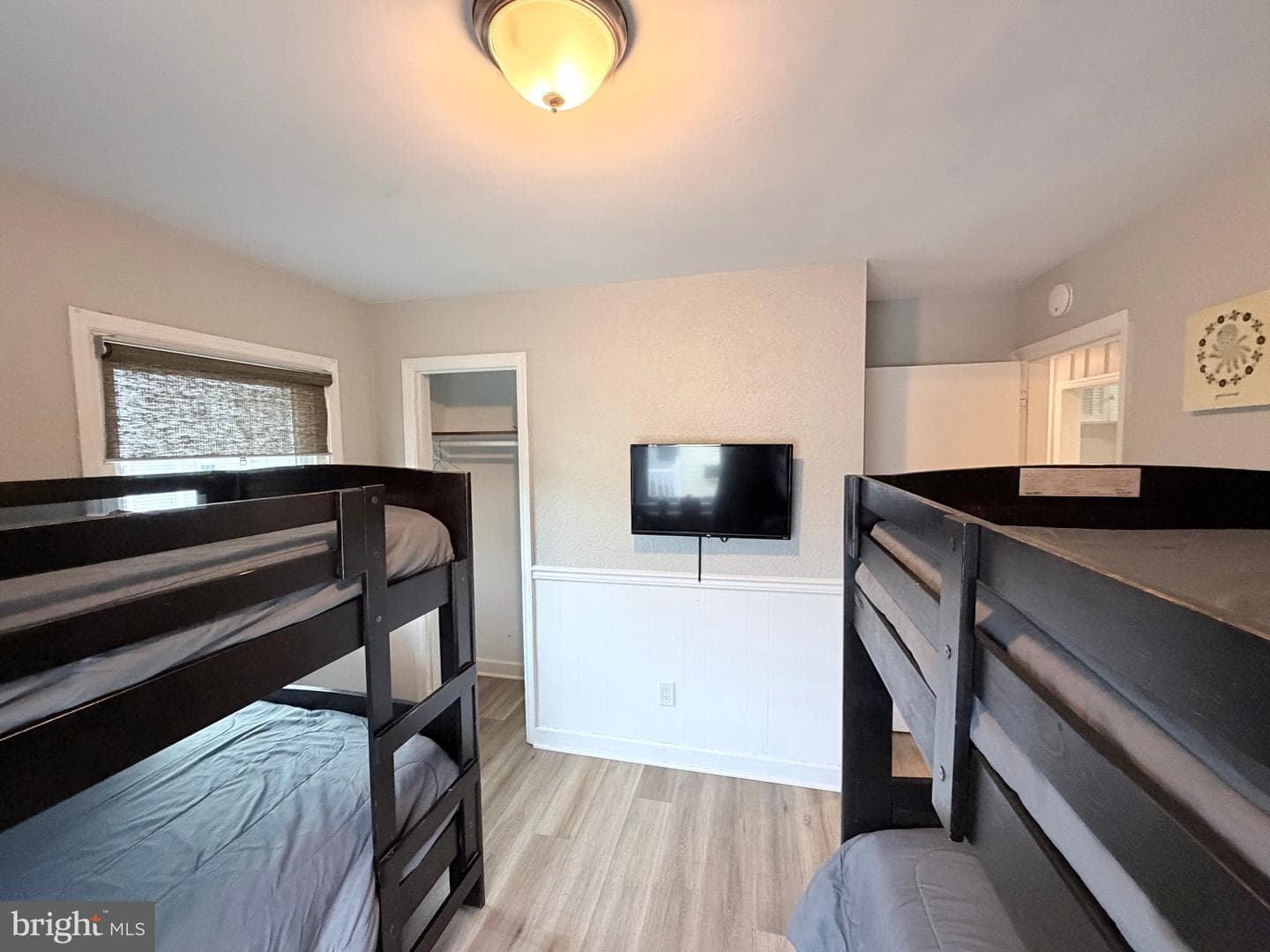 1407 N Saint Louis Avenue #5 photo 38