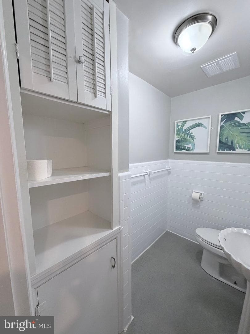 1407 N Saint Louis Avenue #5 photo 40