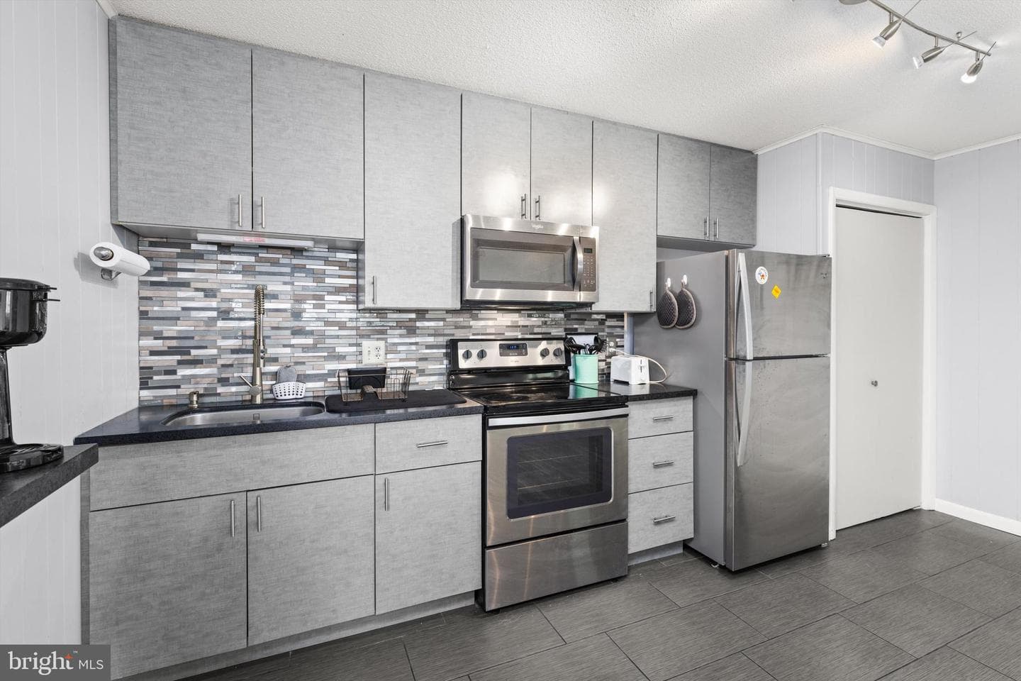 2801 N Baltimore Avenue #309 Holiday Plaza photo 34