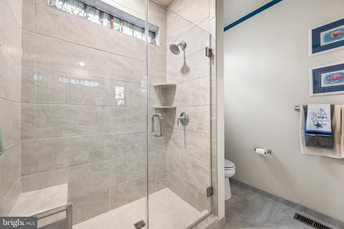 403 Bluewater Court photo 27