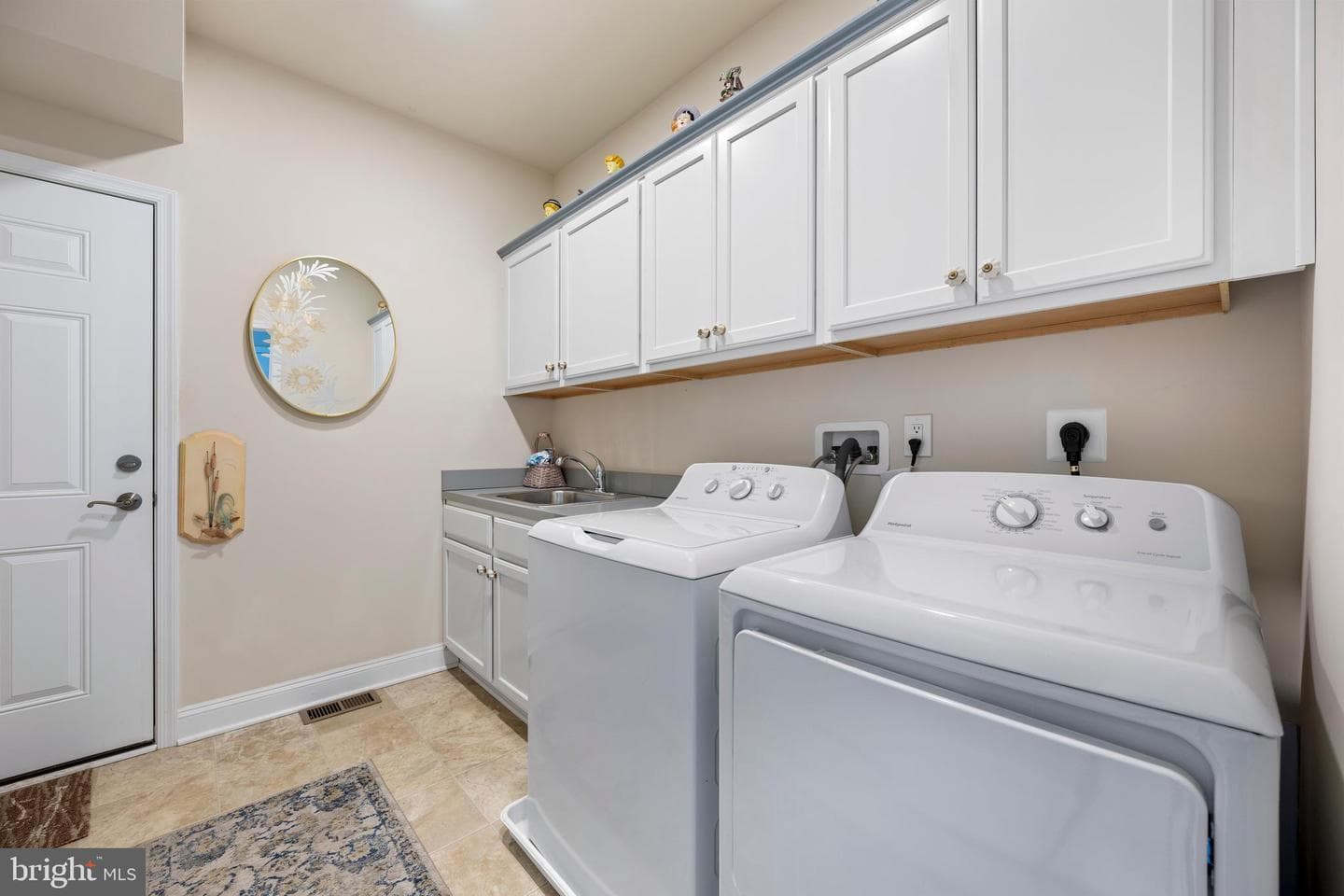 403 Bluewater Court photo 39