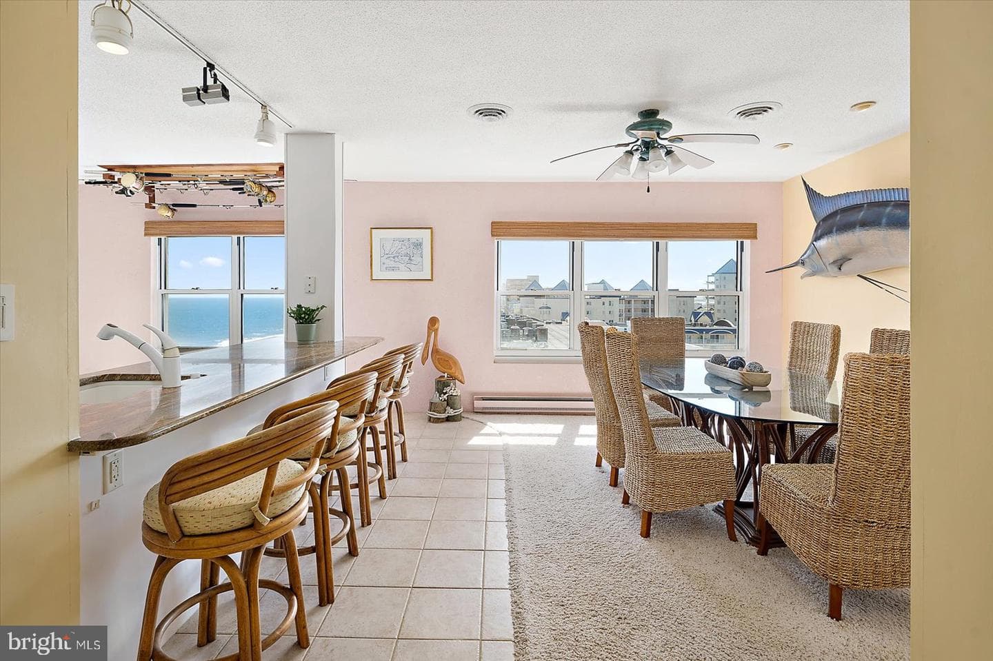 6201 Atlantic Avenue #806 photo 25