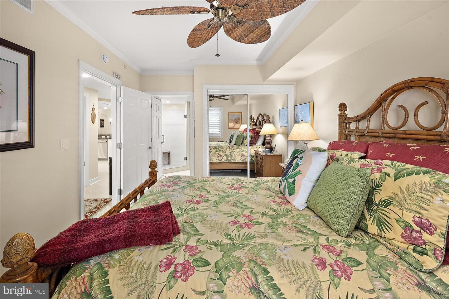 5901 Atlantic Avenue #404 photo 32
