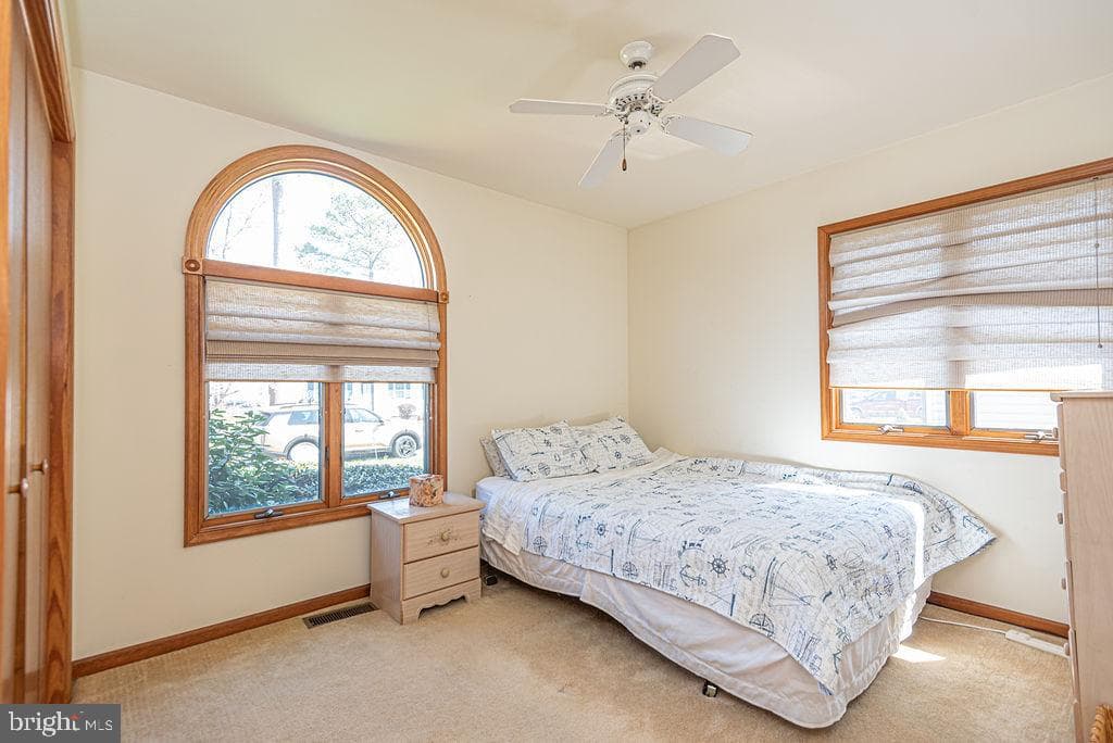 31 Watergreen Lane photo 32