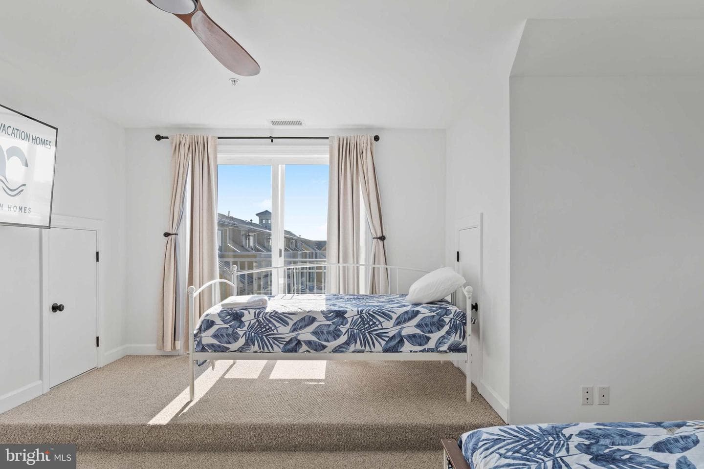 27 Island Edge Dr # 27C photo 37