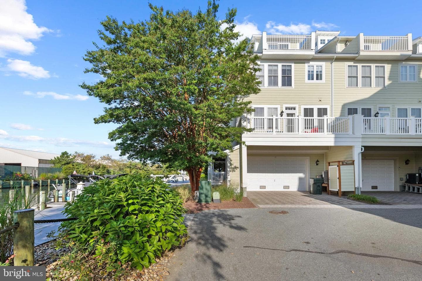 27 Island Edge Dr # 27C photo 4