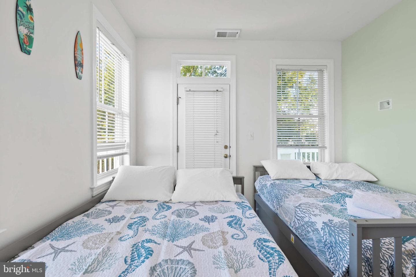 27 Island Edge Dr # 27C photo 47