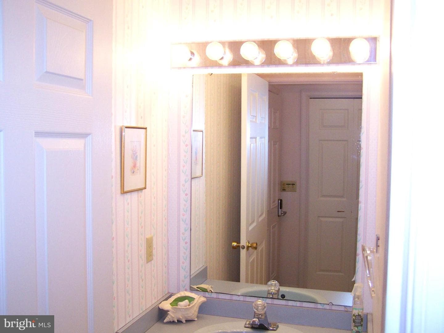 112 Sea Breeze Drive photo 32