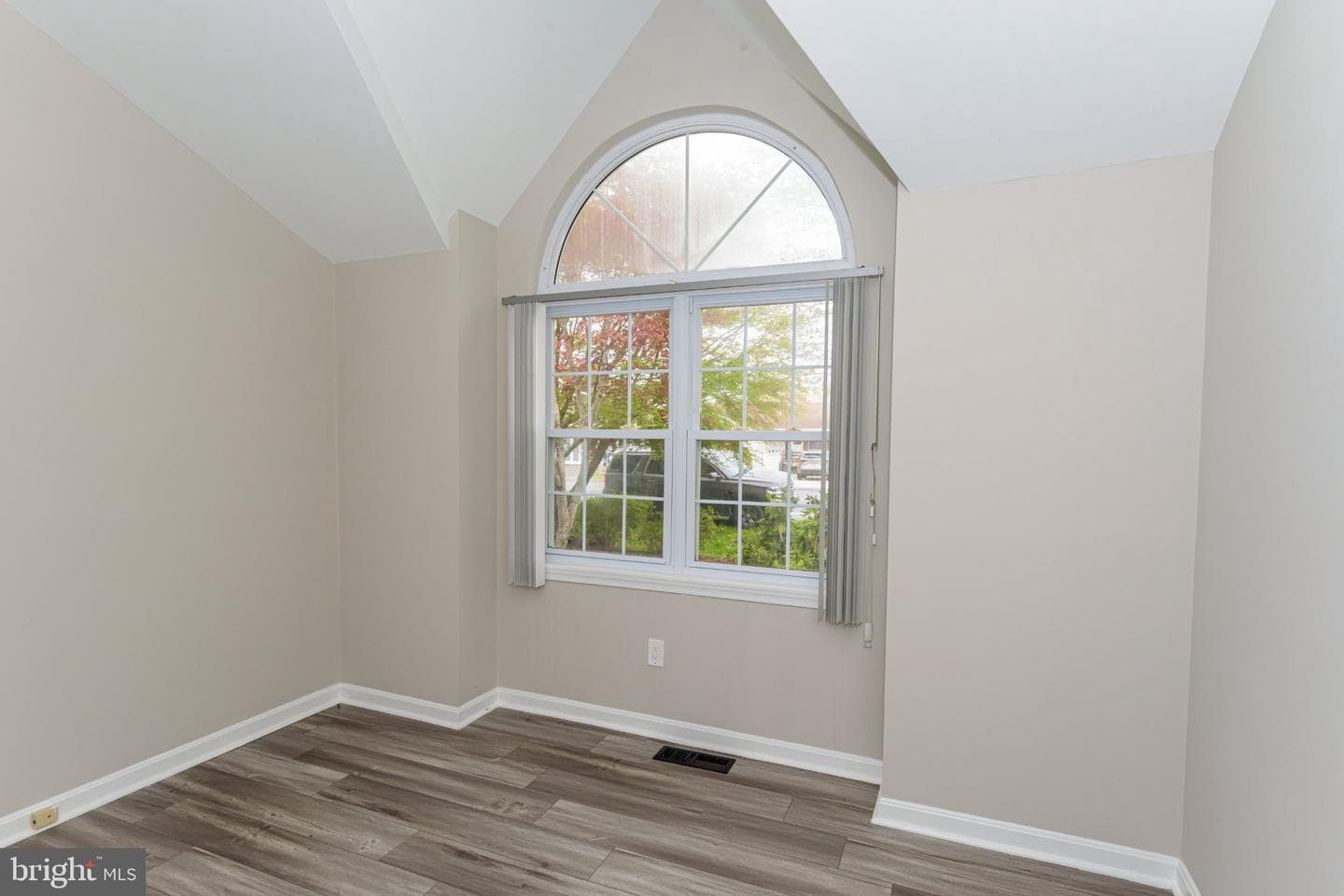258 Ocean Parkway photo 22