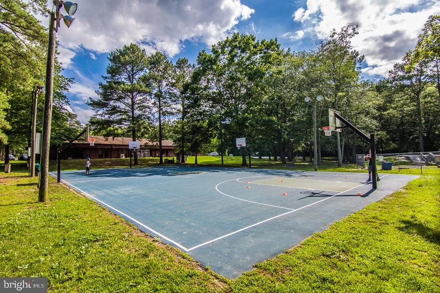 258 Ocean Parkway photo 45