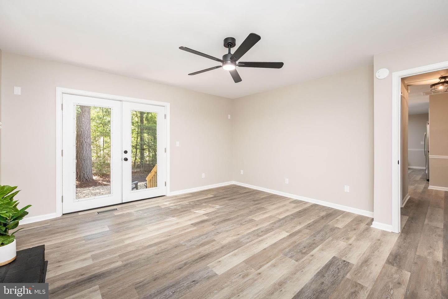 2033 Wildwood Trail photo 38