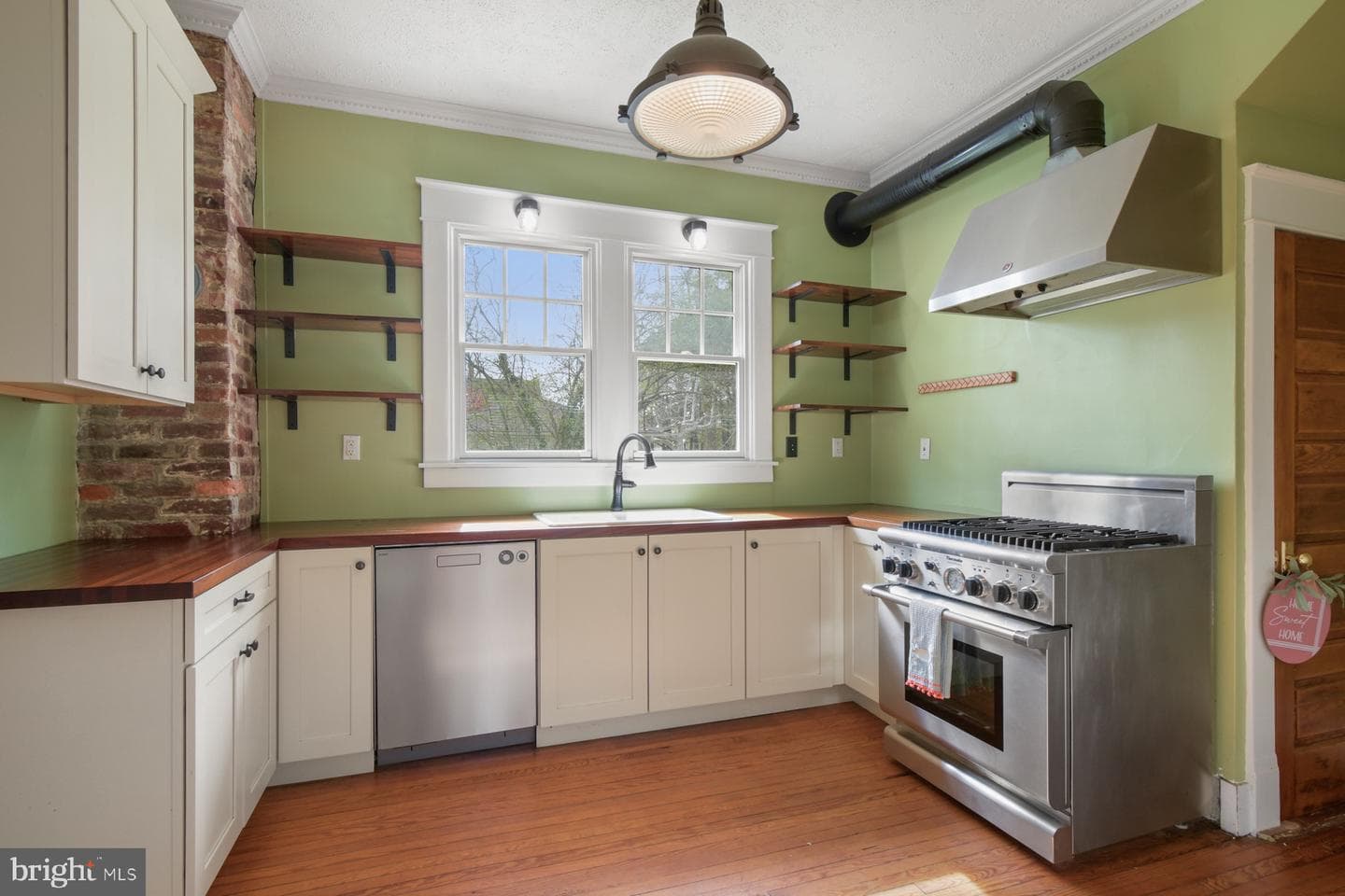 301 W Market Street photo 18