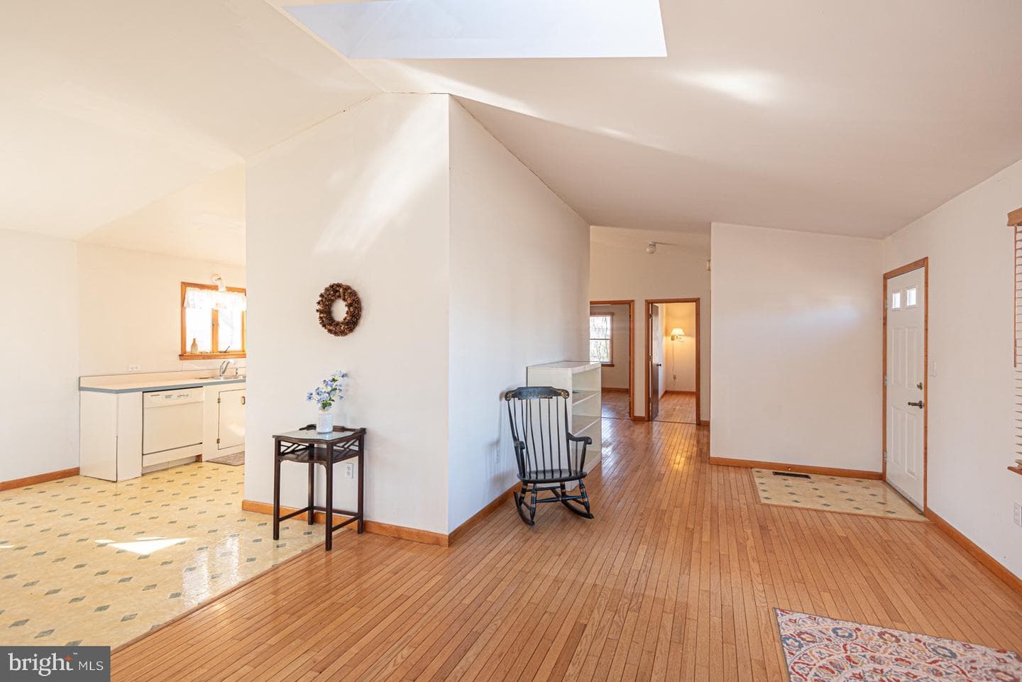 10333 Tudor Road photo 4